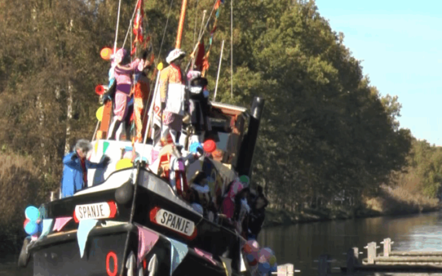 2025-11-16-Aarle-Rixtel-intocht-sinterklaas-@Omroep-Peelrand-aspect-ratio-800-500