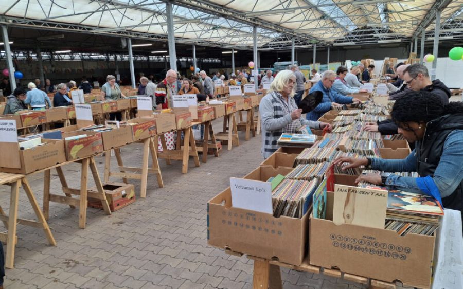 2025-was-laatste-boekenbeurs-van-Kunst-en-Vermaak-aspect-ratio-800-500 2025-was-laatste-boekenbeurs-van-Kunst-en-Vermaak-aspect-ratio-800-500