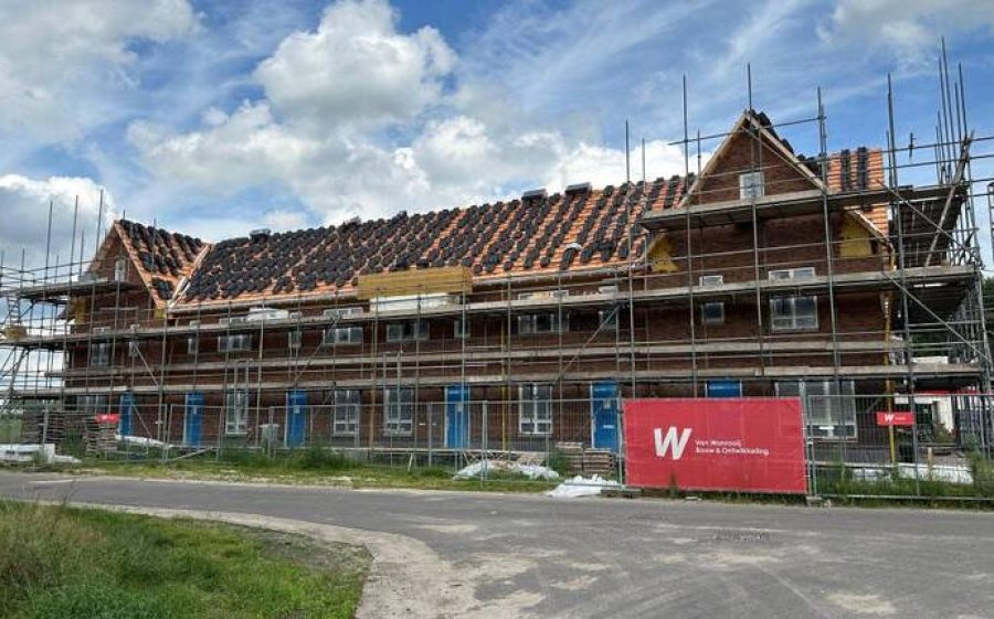 4533231-1-aspect-ratio-800-500