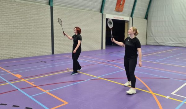 Asja-Timmers-en-Hilke-Klomp-aspect-ratio-800-500