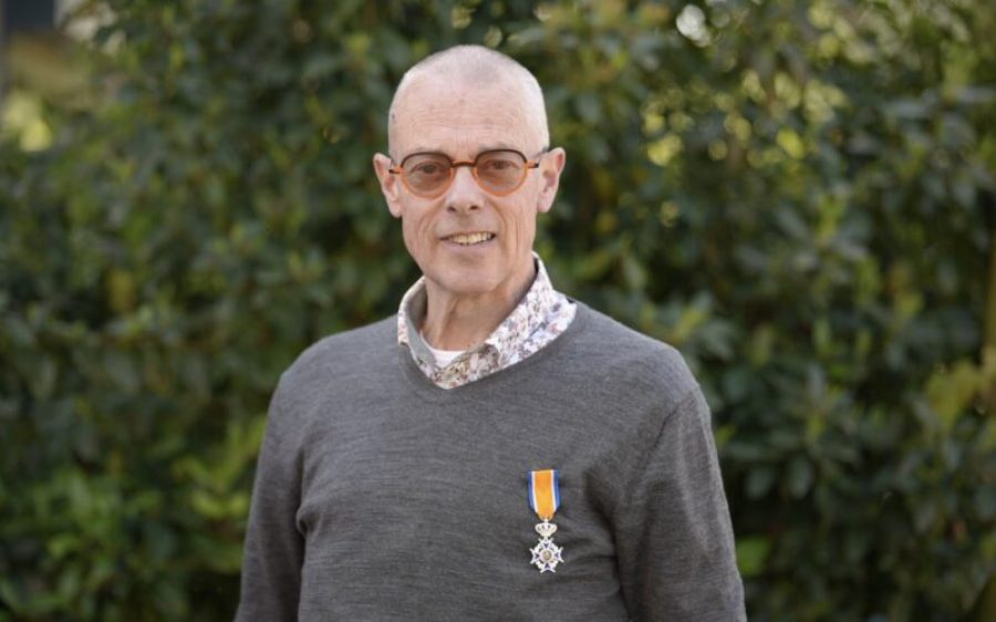 DUP05933-aspect-ratio-800-500