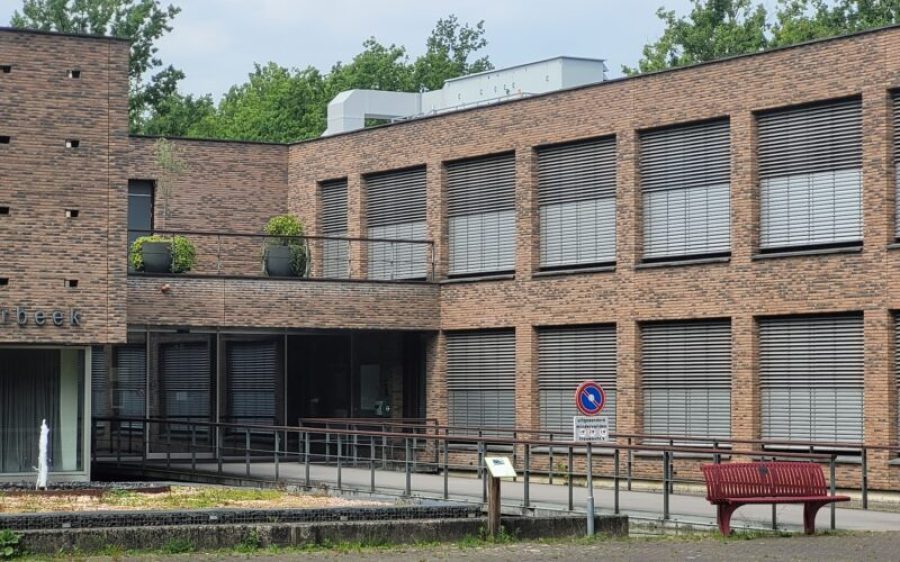 Gemeente-Laarbeek-Gemeentehuis-Laarbeek-@Berend-Koenders-1-aspect-ratio-800-500
