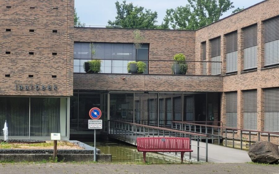 Gemeente-Laarbeek-Gemeentehuis-Laarbeek-@Berend-Koenders-4-aspect-ratio-800-500