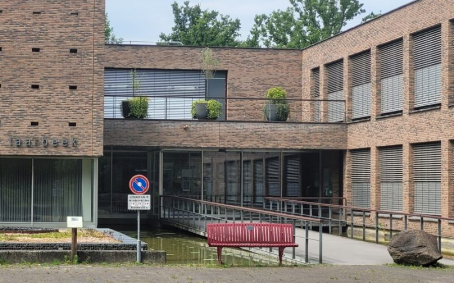 Gemeente-Laarbeek-Gemeentehuis-Laarbeek-@Berend-Koenders-4-aspect-ratio-800-500