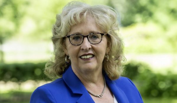 Gemeente Laarbeek - Lianne van der Aa Burgemeester @Jeroen Kuppens Fotografie (12)-aspect-ratio-800-500
