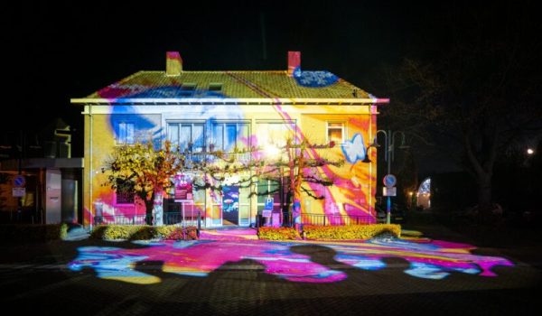 Glow-Lieshout-2025-JT-01-Liefde-der-Lieshout-Fren-Klomp-IMG_0903-1-aspect-ratio-800-500