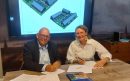 Handtekening-gezet-wethouder-Brands-gemeente-Boekel-en-directeur-bestuurder-Priem-PeelrandWonen-geven-startsein-voor-de-b-aspect-ratio-800-500