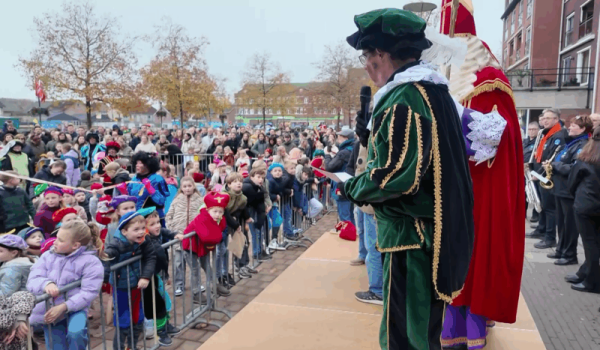 IntochtSinterklaasBoekel-2-aspect-ratio-800-500