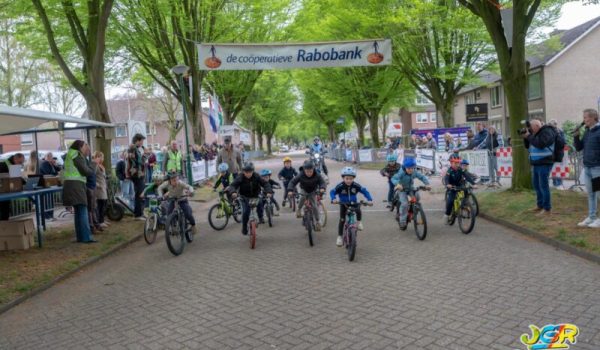 Jeugdgemeenteraad-Laarbeek-aspect-ratio-800-500