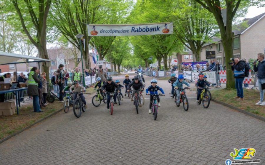 Jeugdgemeenteraad-Laarbeek-aspect-ratio-800-500
