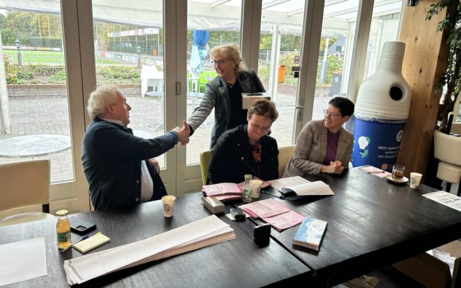 Lianne-van-der-Aa-fb-aspect-ratio-800-500 Lianne-van-der-Aa-fb-aspect-ratio-800-500