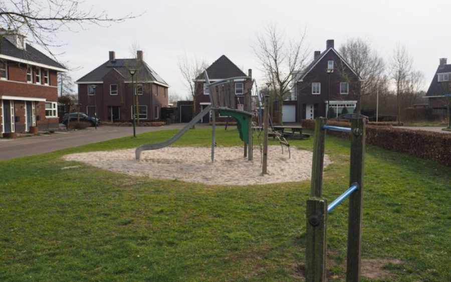 Speeltoestel-in-Bakel-aspect-ratio-800-500