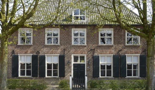 Van-Goghhuis-Pastorieboek-omslag-Lezing-aspect-ratio-800-500