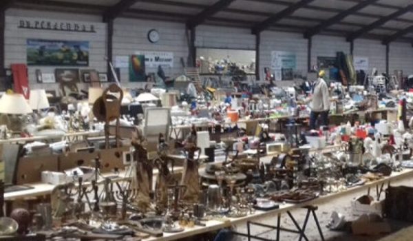 Vlooienmarkt-St.-Servatius-gilde-aspect-ratio-800-500