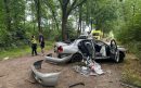 auto botst op 2 bomen 1-aspect-ratio-800-500