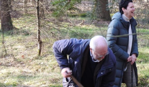 bert-met-schop-scaled-aspect-ratio-800-500