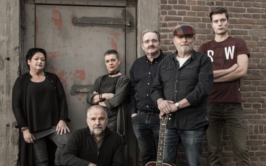 bluezy-aspect-ratio-800-500