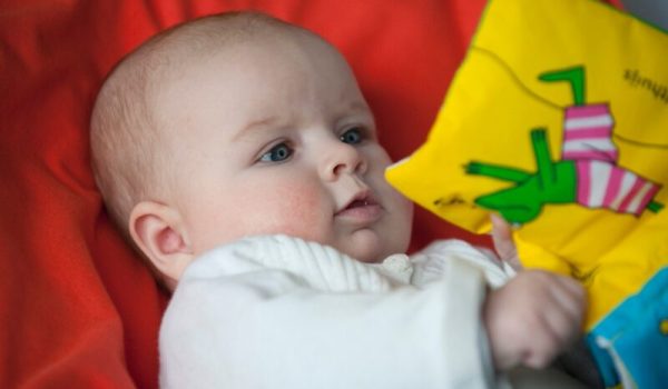 boekstart-baby-knisperboekje-bieb-aspect-ratio-800-500