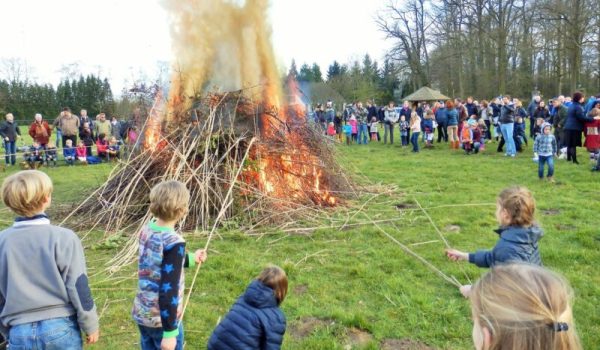 dikkemikpaasvuur-3-aspect-ratio-800-500