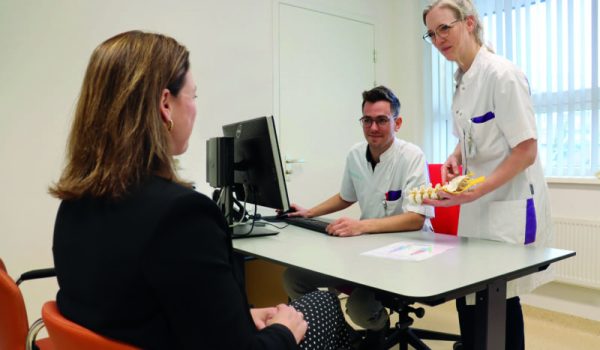 foto-bij-berichtgeving-minder-lang-wachten-bij-verdenking-op-hernia-scaled-aspect-ratio-800-500