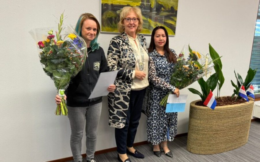 foto-naturalisatieceremonie-1-oktober-2025-aspect-ratio-800-500