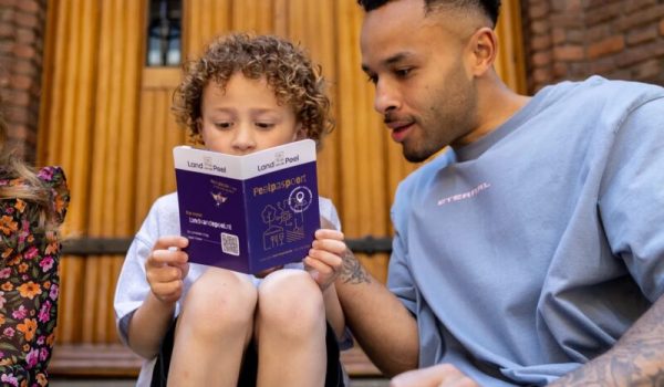 gezin-kasteelhelmond-rechtenvrij-lr5-bew-aspect-ratio-800-500