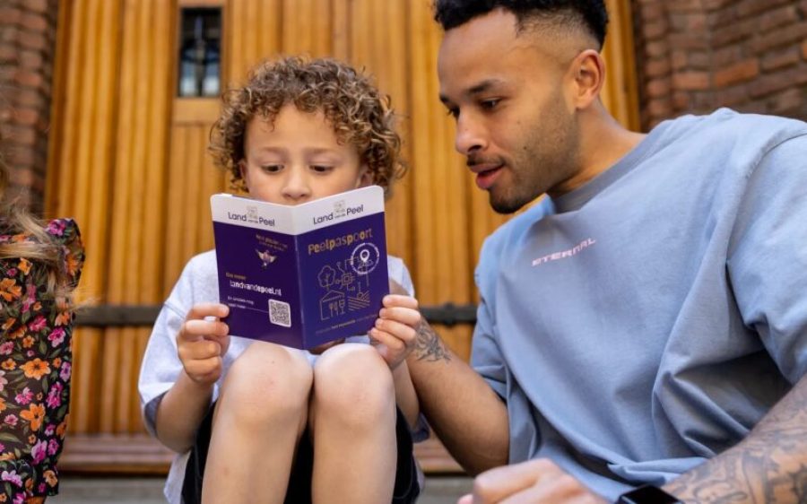 gezin-kasteelhelmond-rechtenvrij-lr5-bew-aspect-ratio-800-500