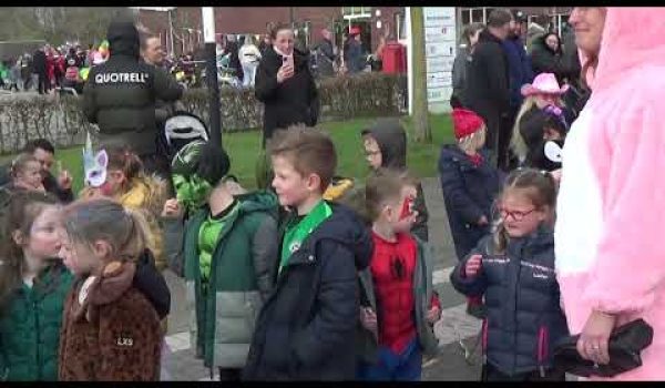 Kindercarnavalsoptocht van Kindcentrum De Raagten Beek en Donk
