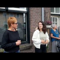 2023-09-02 Bewoners Kapelstraat leggen geveltuintjes aan