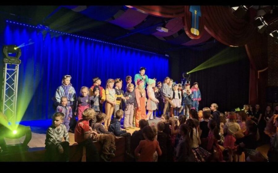 mini-playbackshow-Mariahout-aspect-ratio-800-500