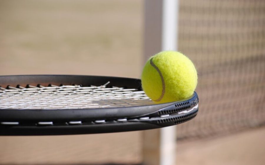 tennisracket-Pixabay-2-aspect-ratio-800-500