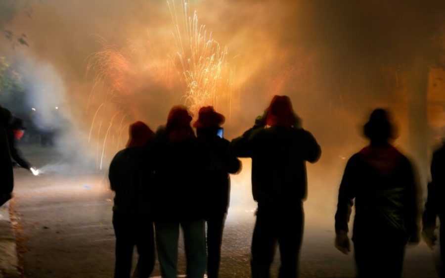 vecteezy_abstract-photo-of-devils-and-fireworks-parties_14254170-aspect-ratio-800-500